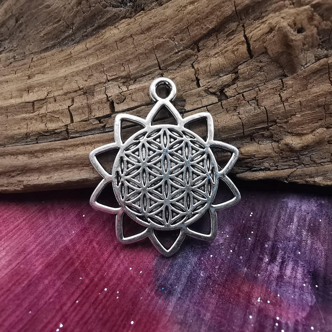 LEBENSBLUME mit Kranz Zinklegierung SILBERFARBEN 2.5cm