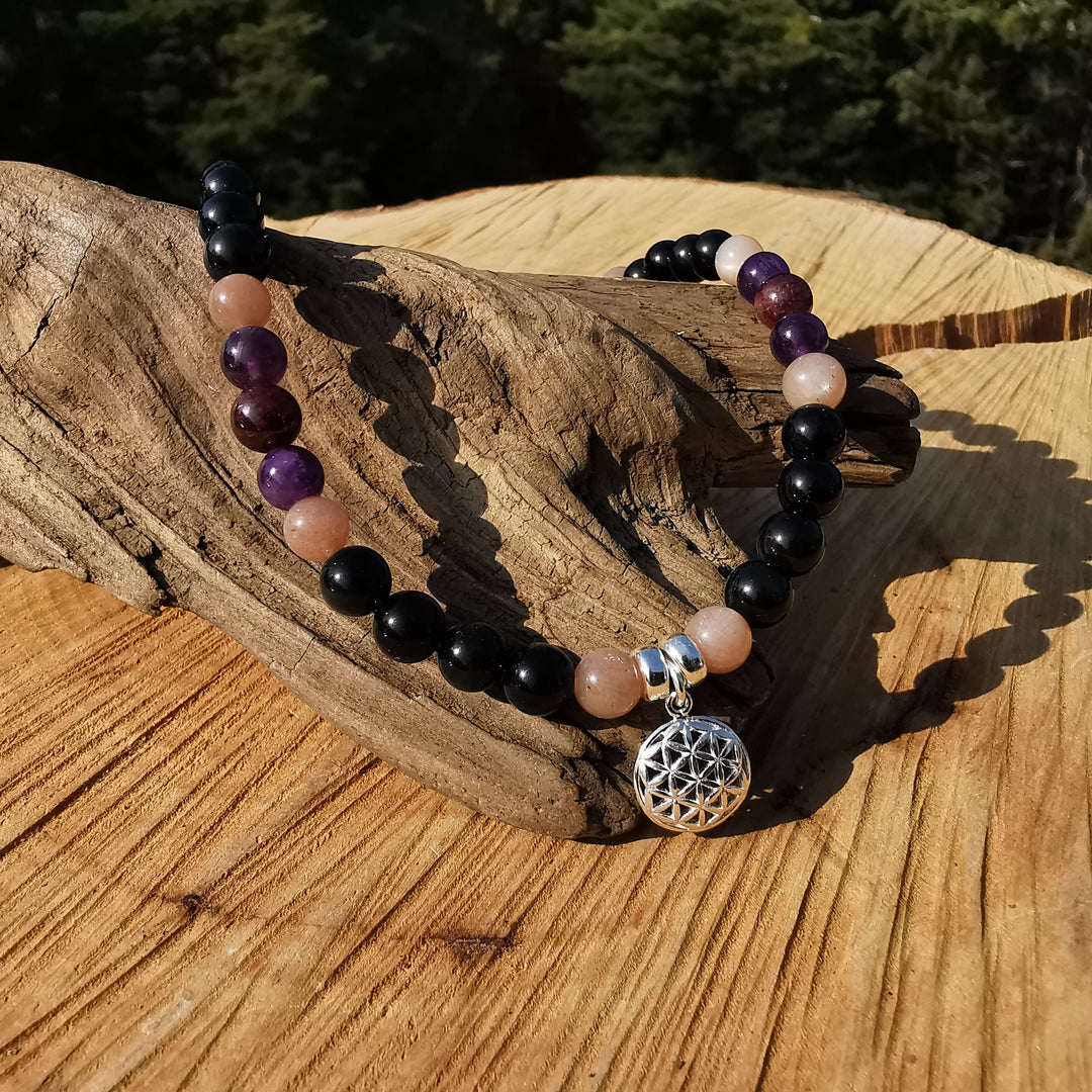 Edelsteinkette ZUFRIEDENHEIT mit Regenbogenobsidian, Sonnenstein, Granat, Amethyst & Lebensblume S925 6mm Kugeln